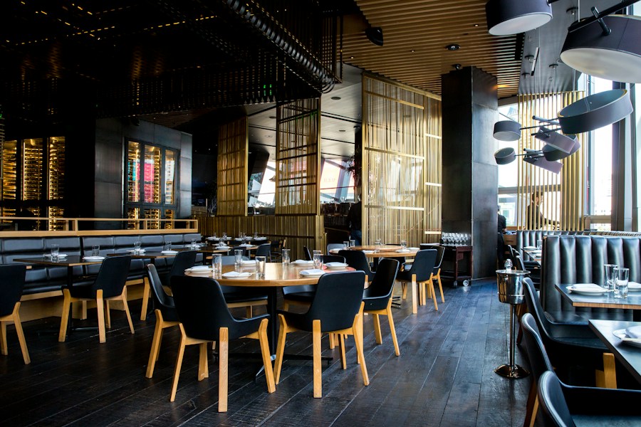 OceanCrest Restaurant dining room